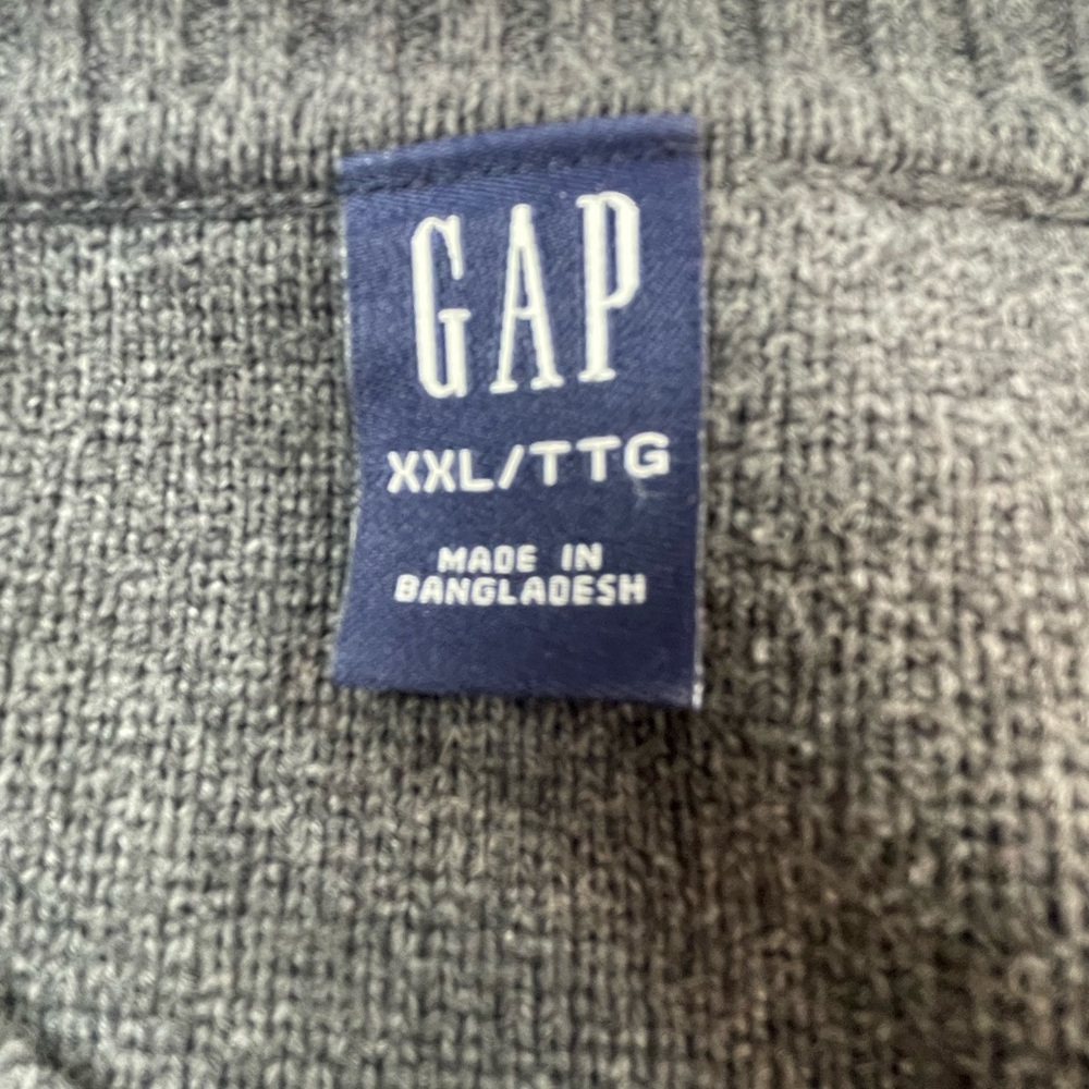 GAP Charcoal Knit Sweater - Picture 7 of 10